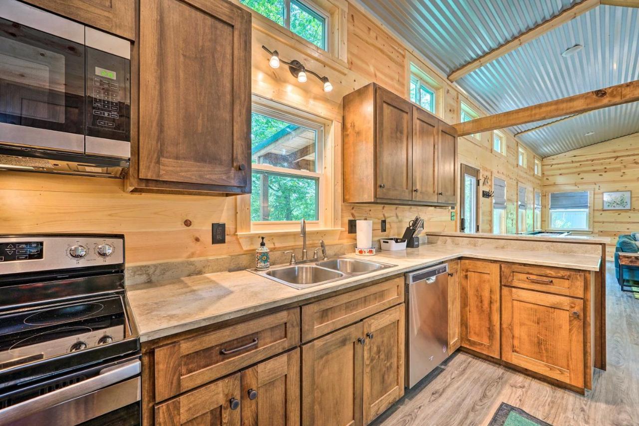 Stylish Cabin By Beavers Bend Hot Tub And Fire Pit Broken Bow Exterior foto