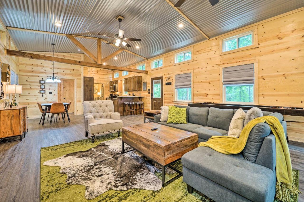 Stylish Cabin By Beavers Bend Hot Tub And Fire Pit Broken Bow Exterior foto