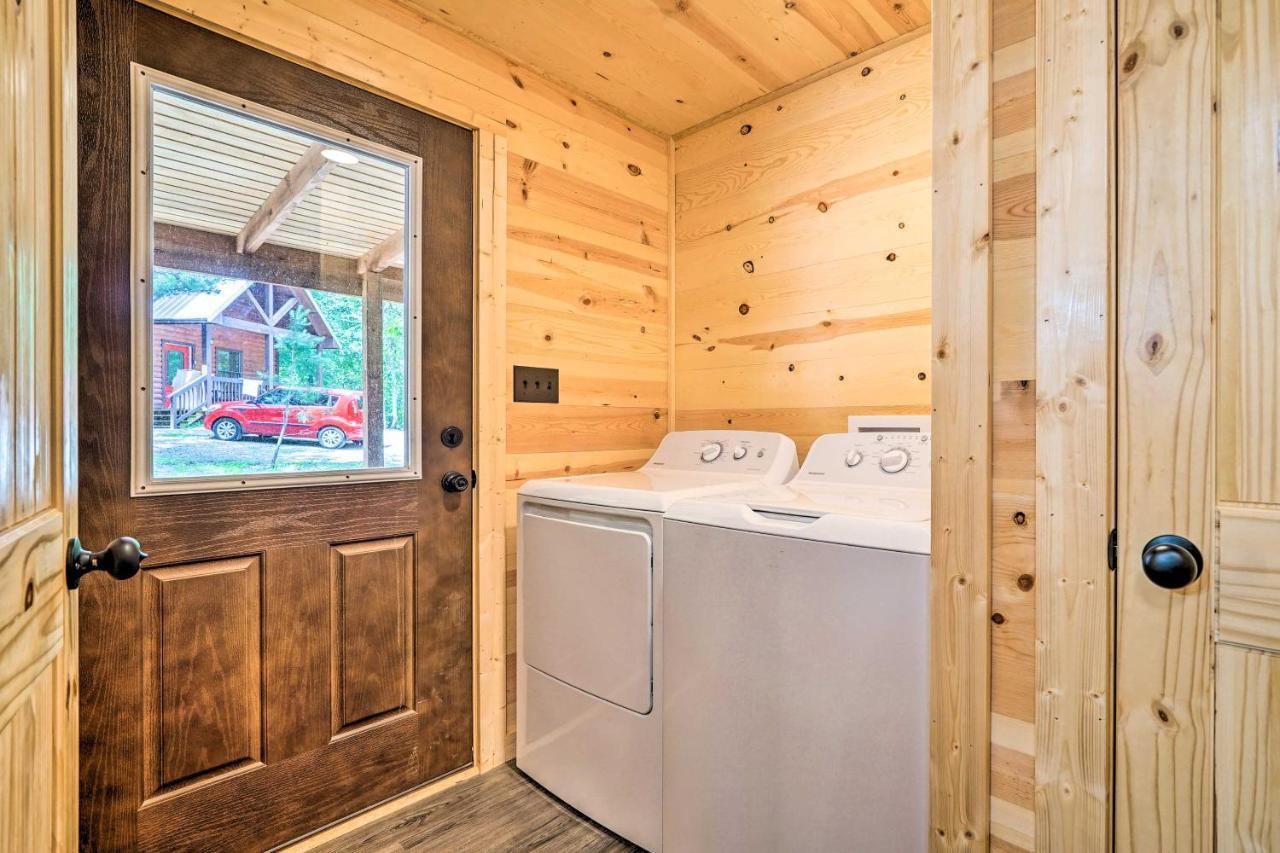Stylish Cabin By Beavers Bend Hot Tub And Fire Pit Broken Bow Exterior foto
